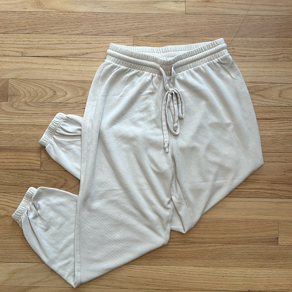 Carly Jean Los Angeles women's cream sweatpants joggers small